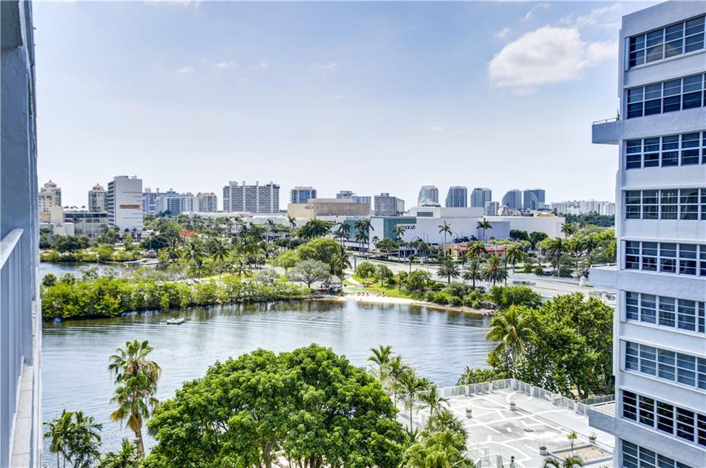 EAST POINT TOWERS - Residential