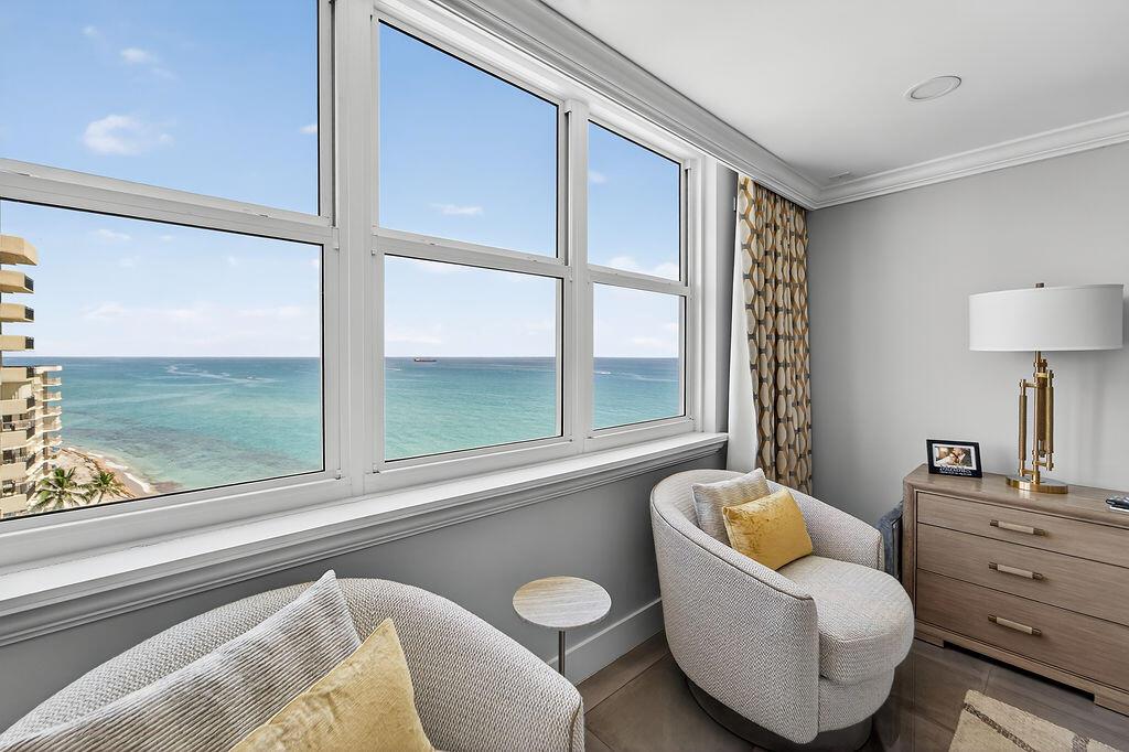AQUARIUS CONDO - Residential