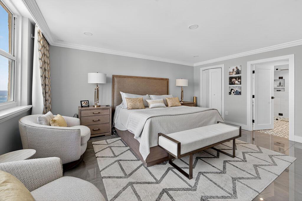AQUARIUS CONDO - Residential