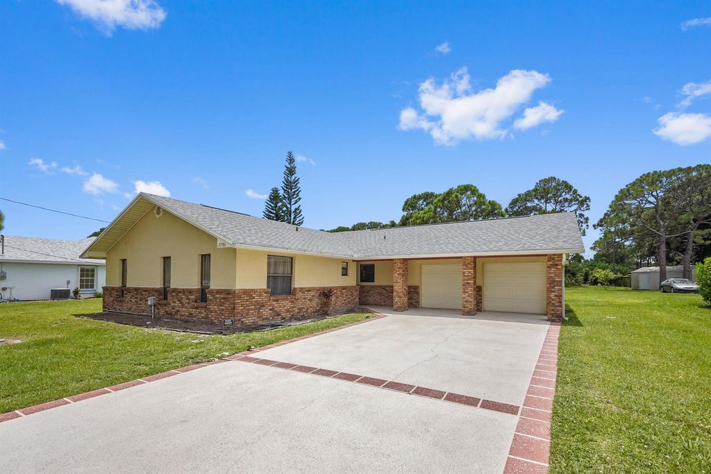 Photo of 2586 SE Jason Avenue, Port Saint Lucie, FL 34952 (MLS # R11106842)