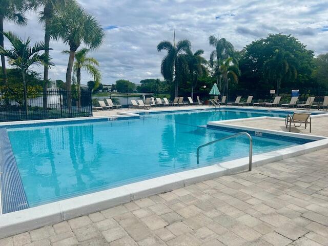 LAKESIDE CONDO - Residential Lease