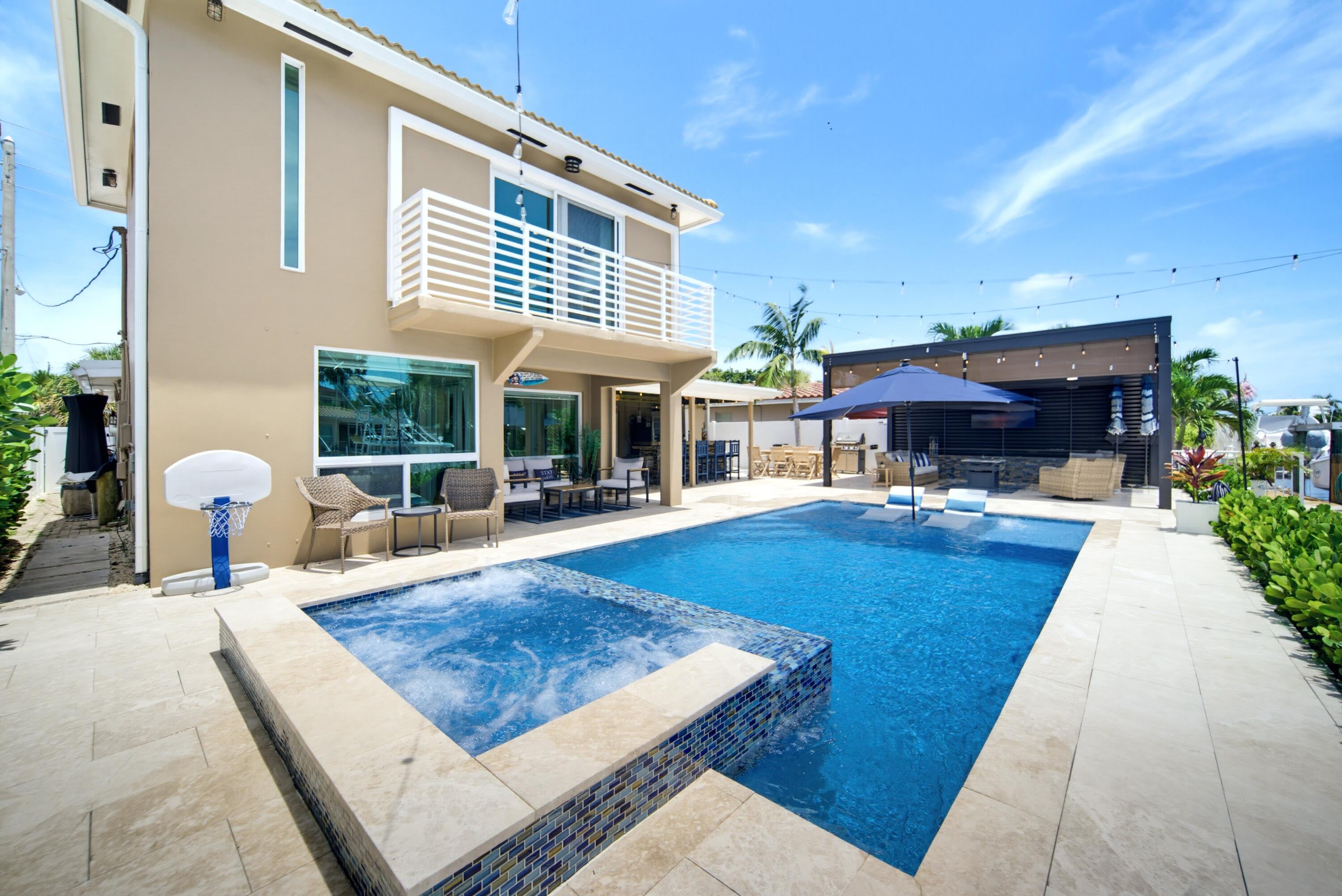 2360 SE 13TH Court