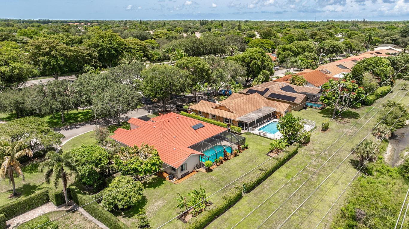 PINE RIDGE - Residential