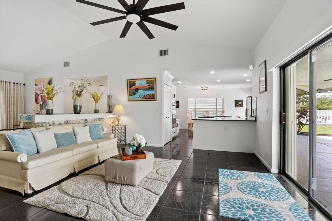 PINE RIDGE - Residential