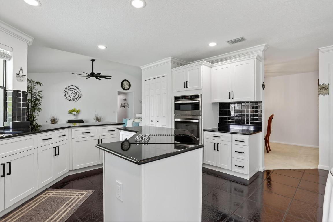 PINE RIDGE - Residential