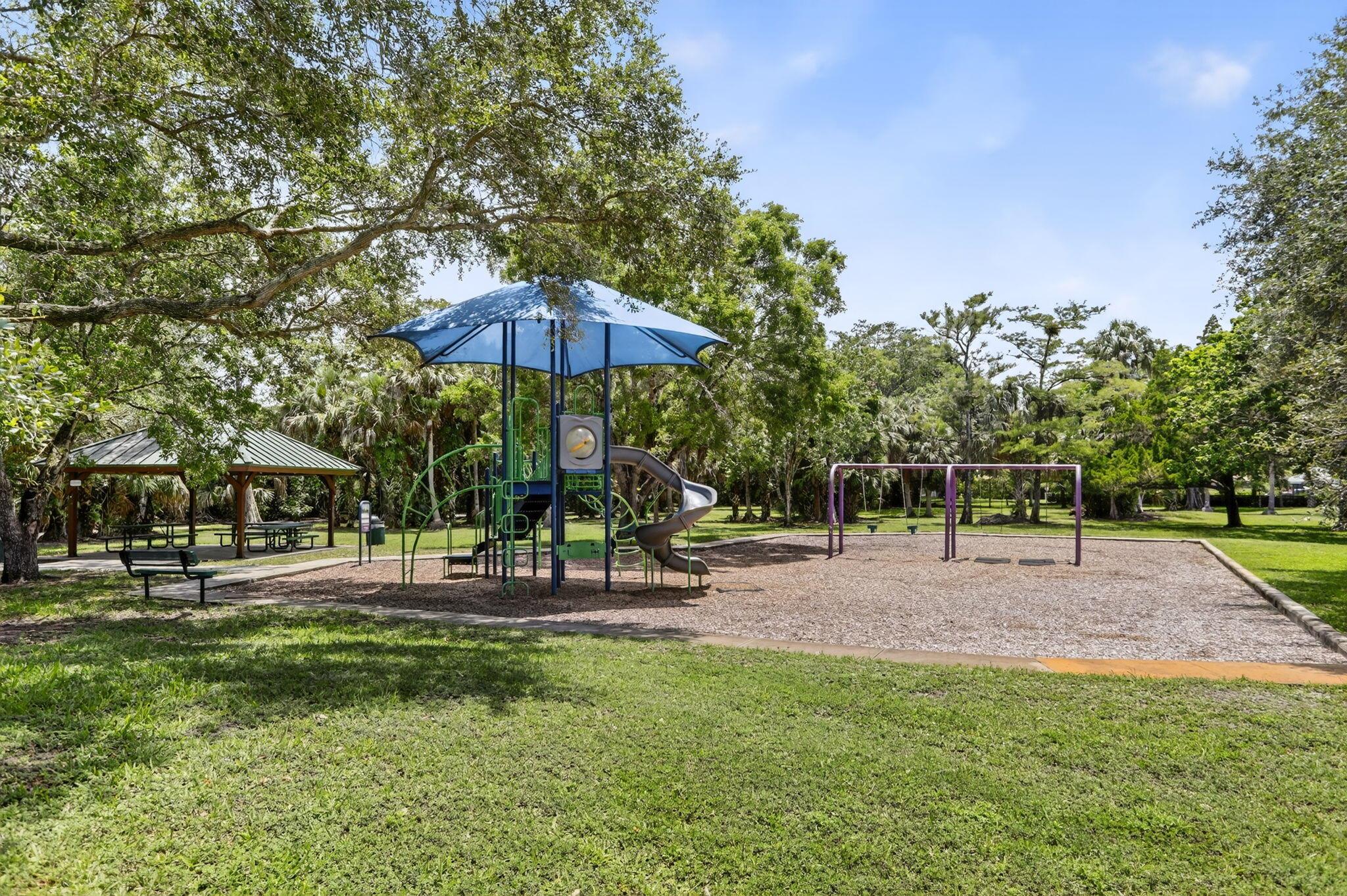 PINE RIDGE - Residential