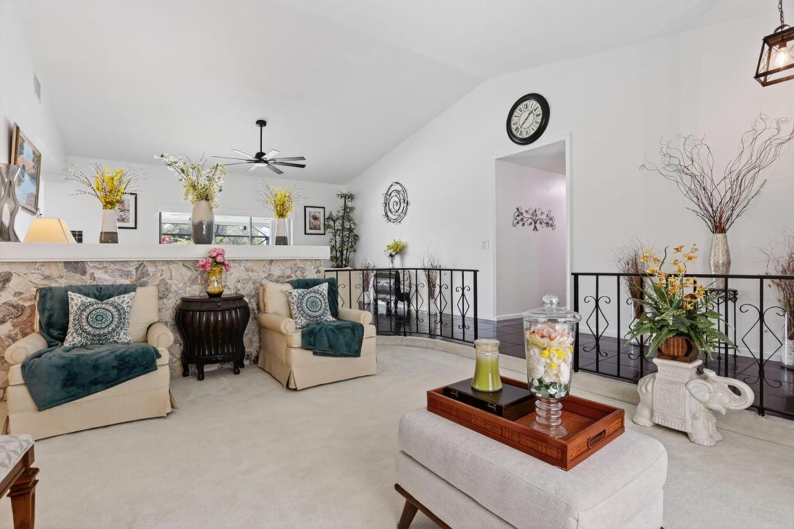 PINE RIDGE - Residential