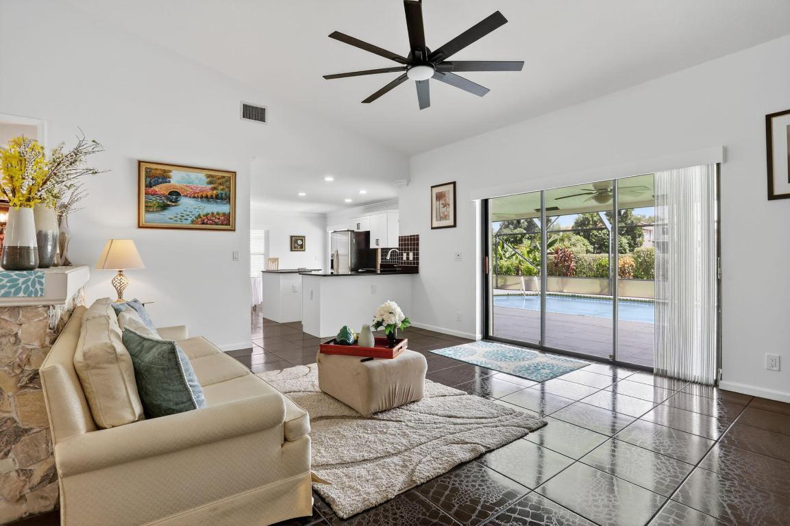 PINE RIDGE - Residential