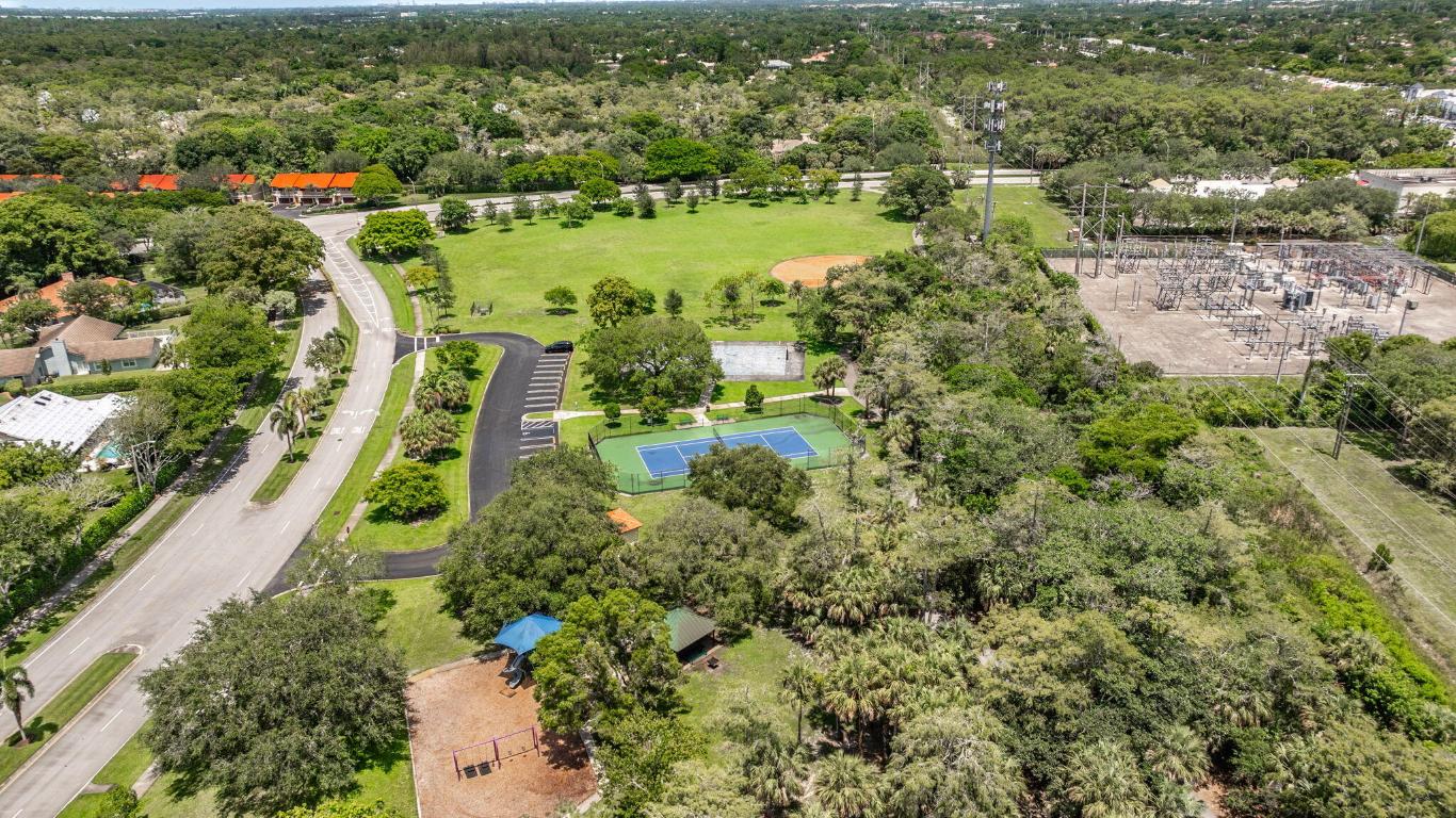 PINE RIDGE - Residential