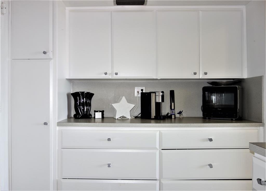 Coridge Towers East - Residential