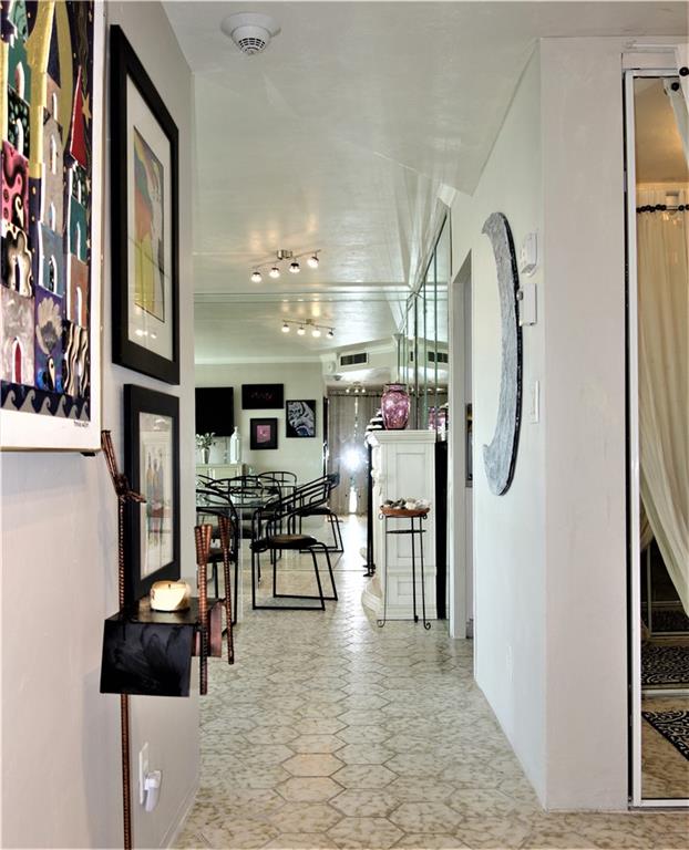 Coridge Towers East - Residential