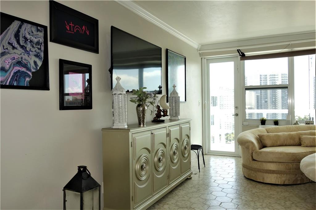 Coridge Towers East - Residential