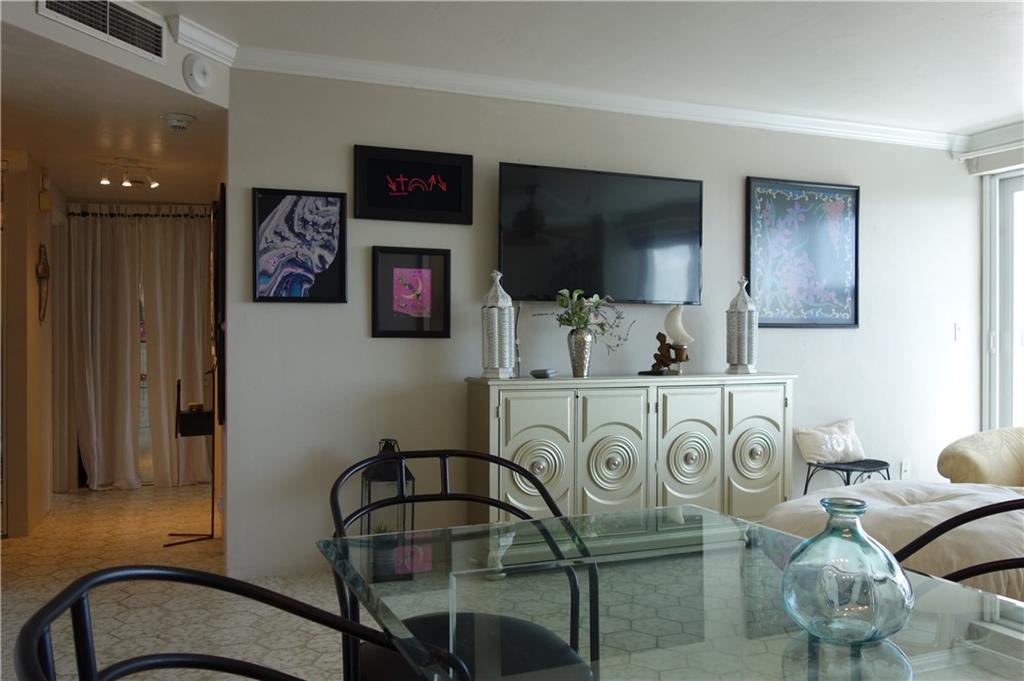 Coridge Towers East - Residential