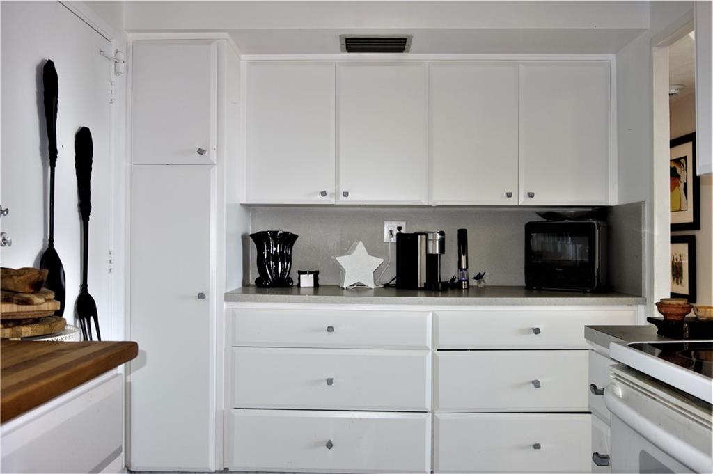 Coridge Towers East - Residential