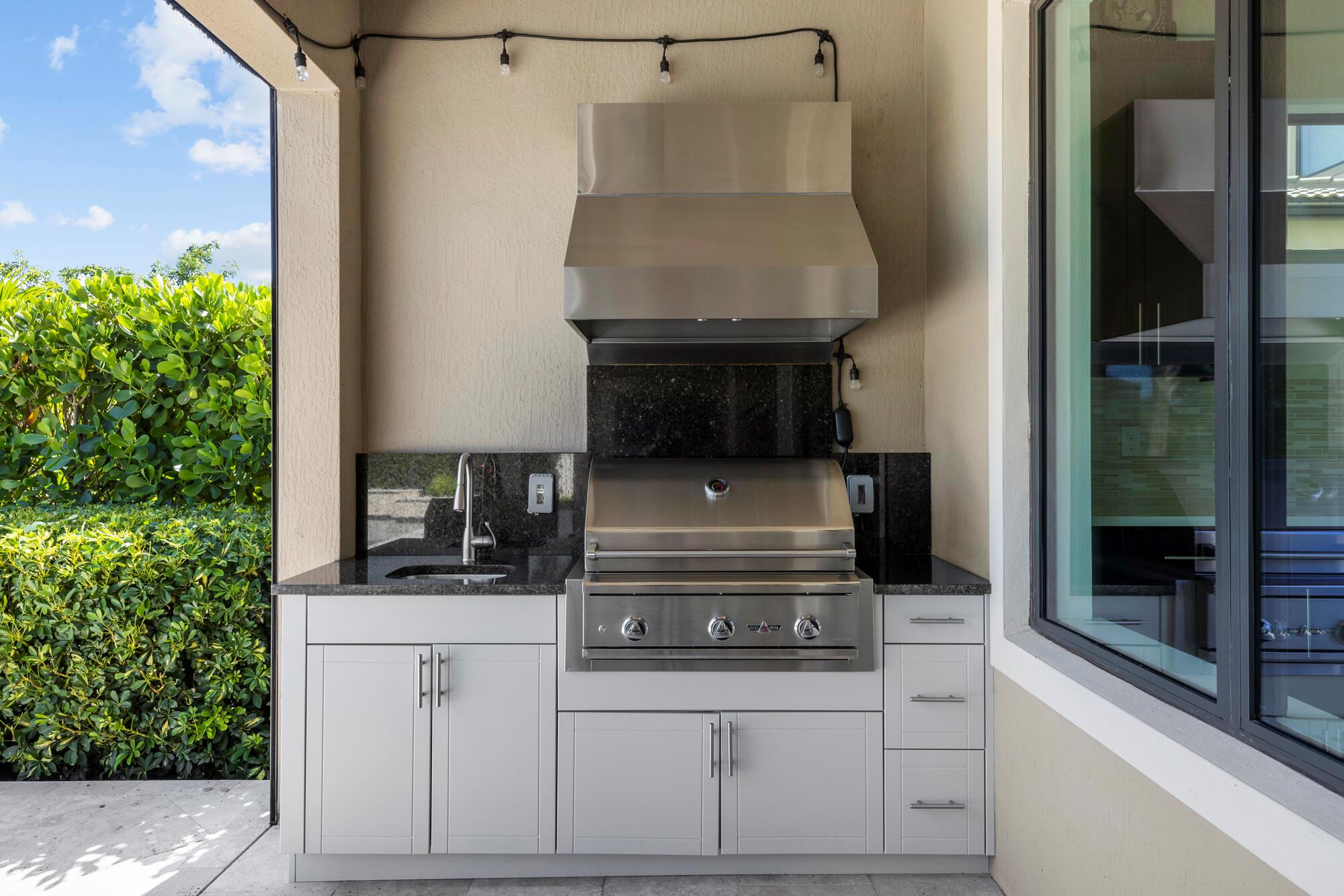 SONOMA ISLES - Residential