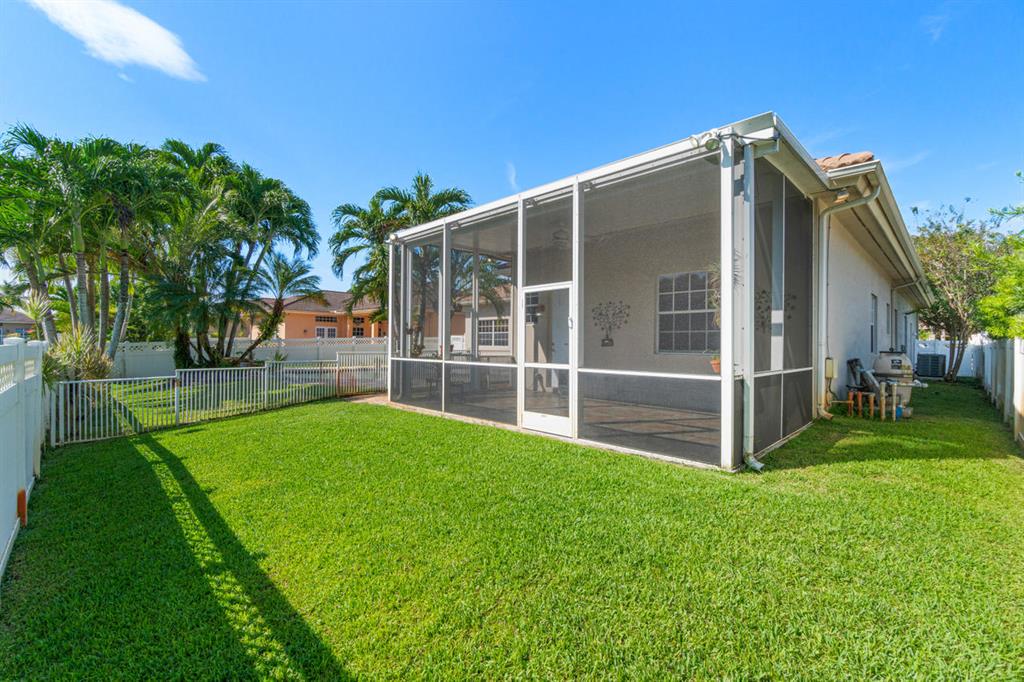 LAGO PLANTATION - Residential