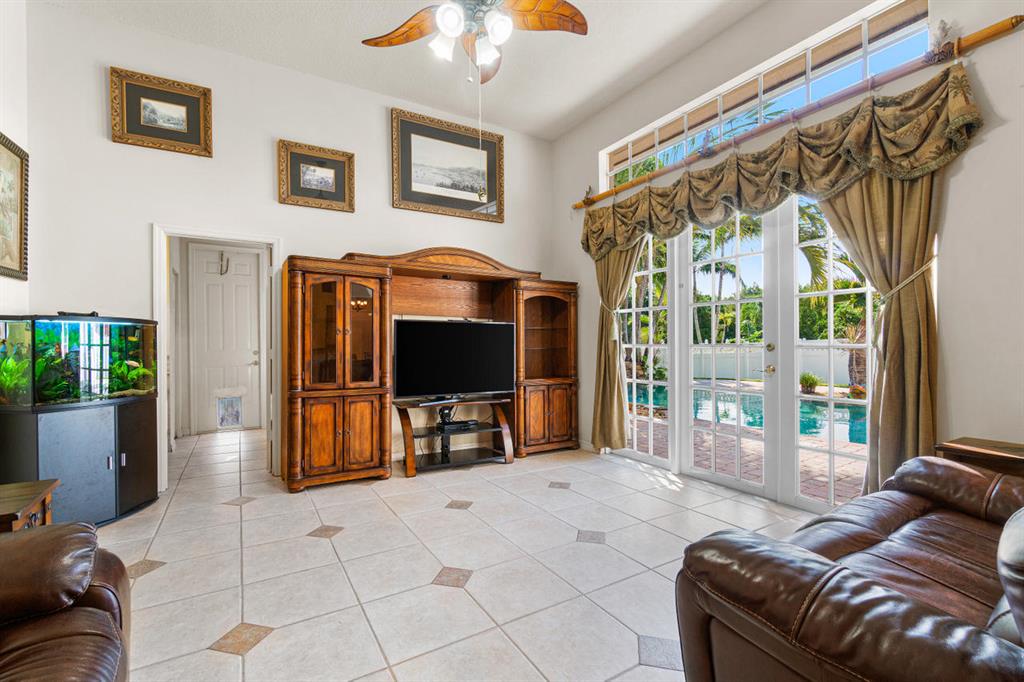 LAGO PLANTATION - Residential