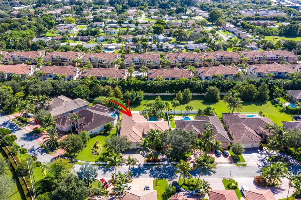 LAGO PLANTATION - Residential