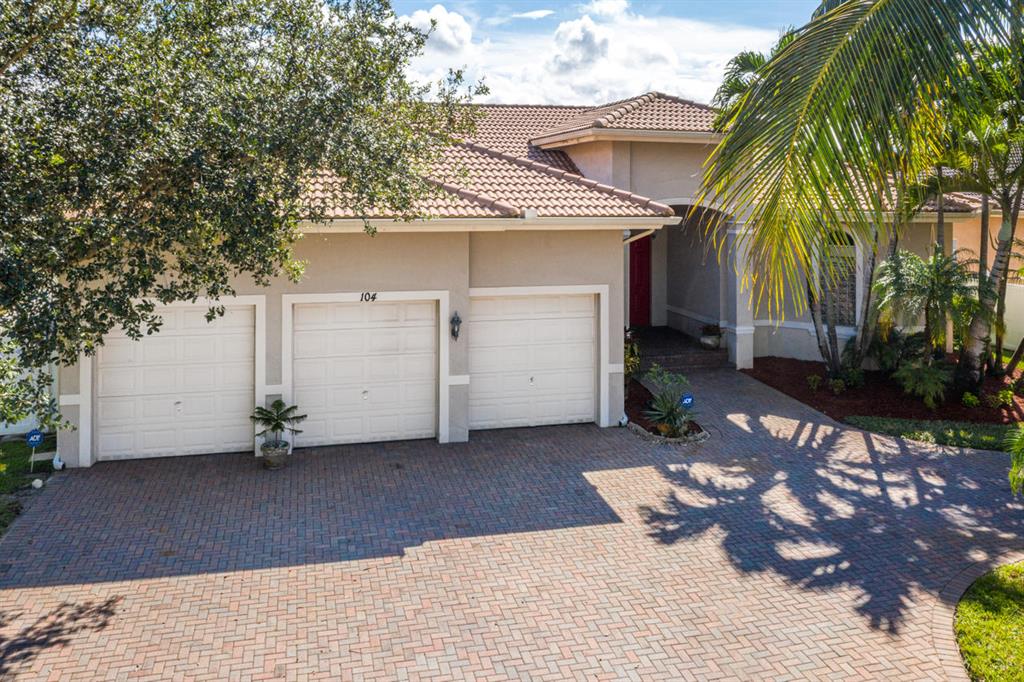 LAGO PLANTATION - Residential