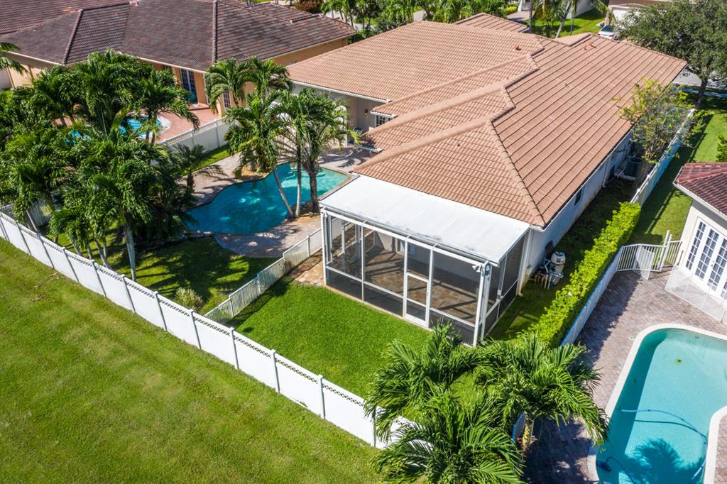 LAGO PLANTATION - Residential