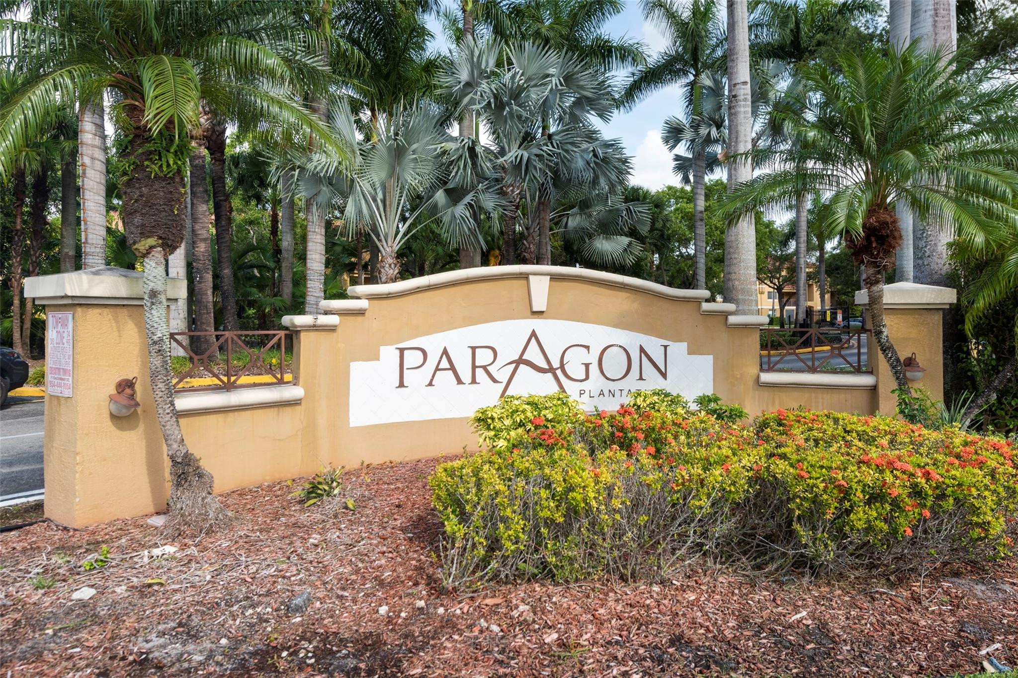PARAGON PLANTATION CONDO - Residential