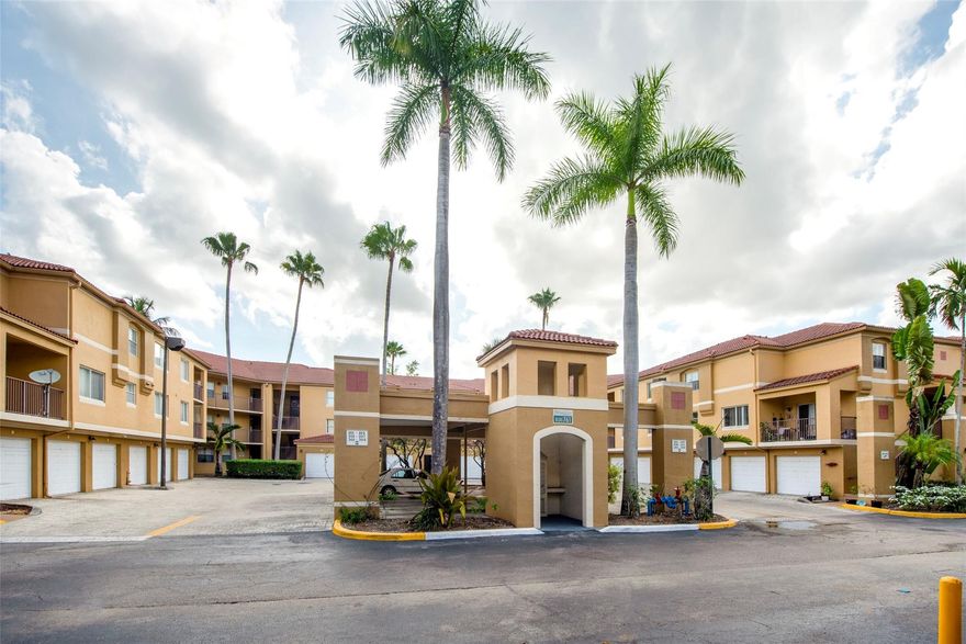 **Priced Reduced!**YOU WILL FALL IN LOVE THE MOMENT YOU WALK INTO THIS SPECTACULAR 3 BEDROOM 2 BATH FIRST FLOOR CONDO OVERLOOKING TRANQUIL TROPICAL GARDENS. UPGRADES GALORE. A TRUE CHEF'S DELIGHT KITCHEN WITH GRANITE COUNTERTOPS, LOTS OF WHITE WOOD CABINETS, TONS OF SPACE FOR COOKING, AND NEW APPLIANCES. SPARKLING BRIGHT LIGHTS ADORE THIS MODERN SPACIOUS UNIT.  BEAUTIFUL NEW STRETCH CEILING WITH LIGHTS.  FRESHLY PAINTED INTERIOR. IMMACULATE. SHOWS LIKE A MODEL. NEW AC 1YR.  NEW WATER HEATER 1YR. BRAND NEW WASHER. UPGRADED BATHROOMS, 3-4 YR NEW WOOD LOOKING CERAMIC TILE FLOORS. LOW MAINT FEES. CLOSE TO PUBLIX, CENTRAL PARK, SHOPPING CENTER, RESTURANTS & MORE.