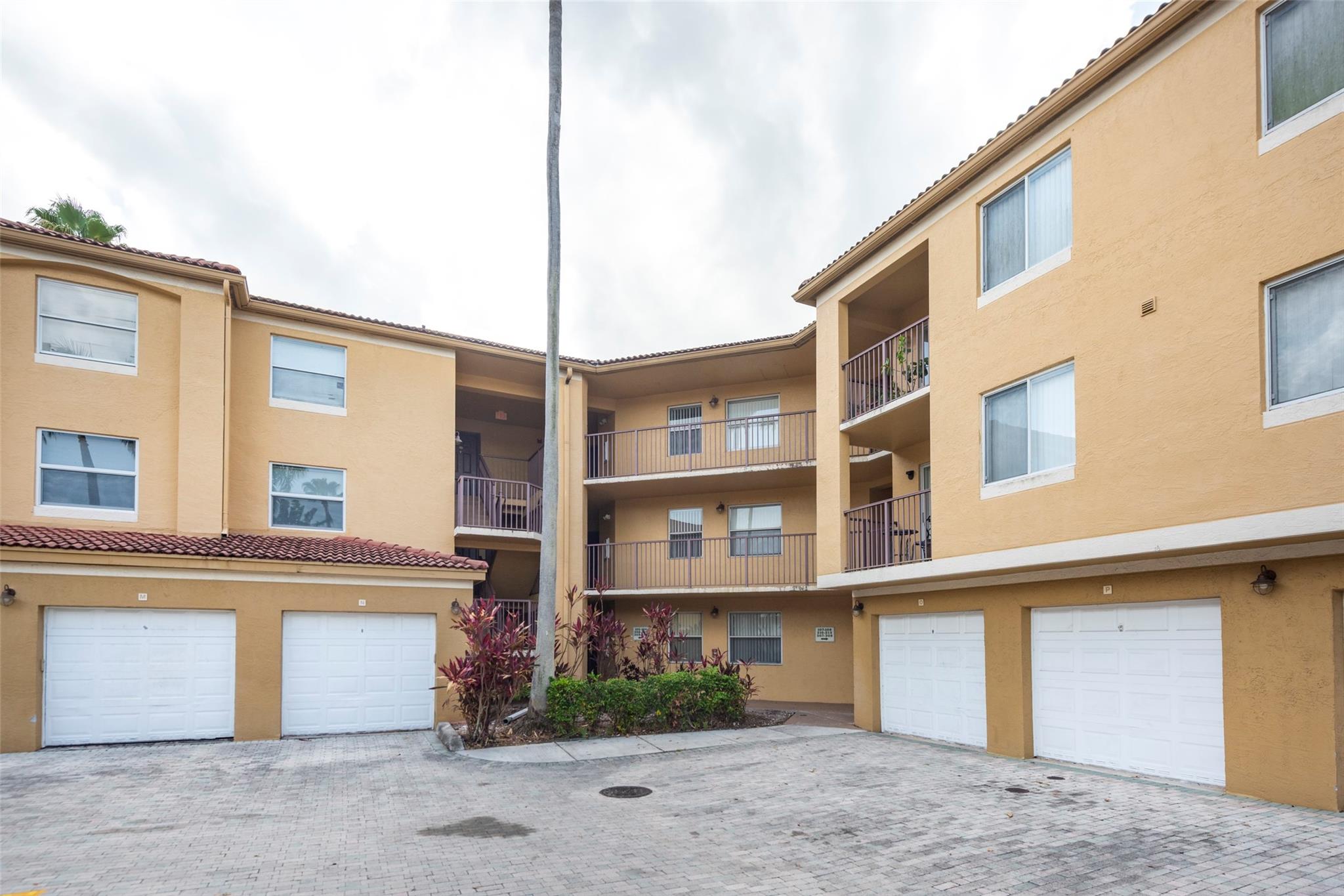 761 N Pine Island Rd 106