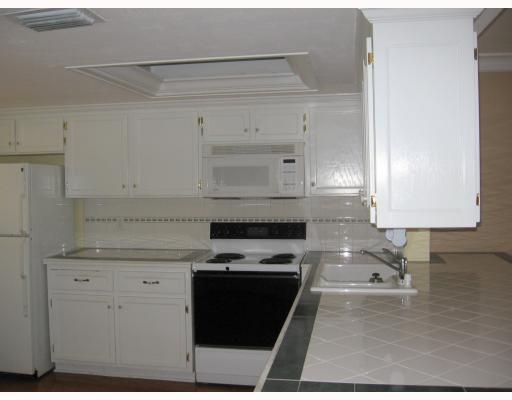 PALM BEACH TRACE - Residential