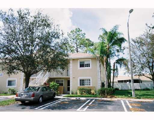 PALM BEACH TRACE - Residential