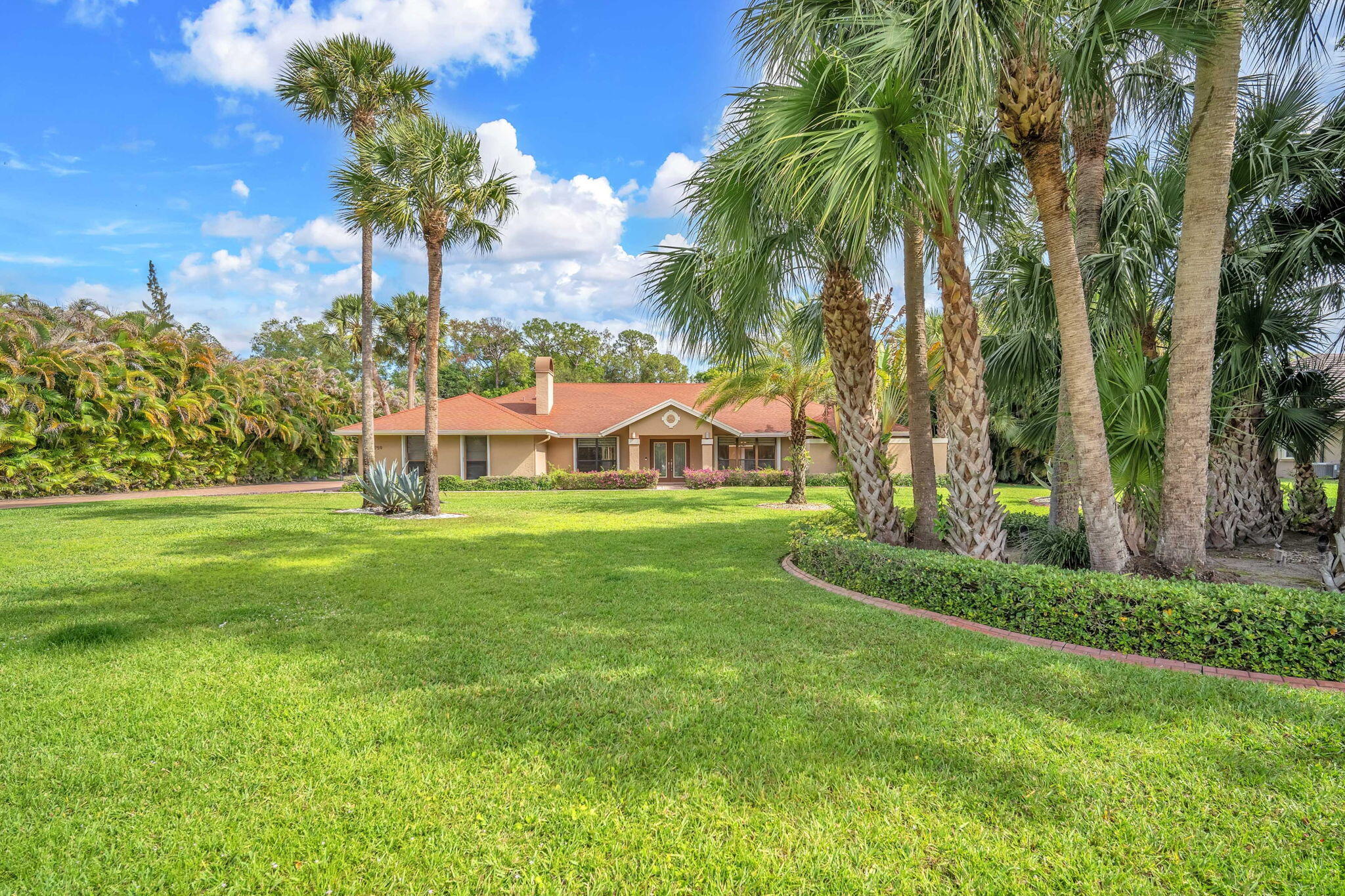 13759 Doubletree Trail