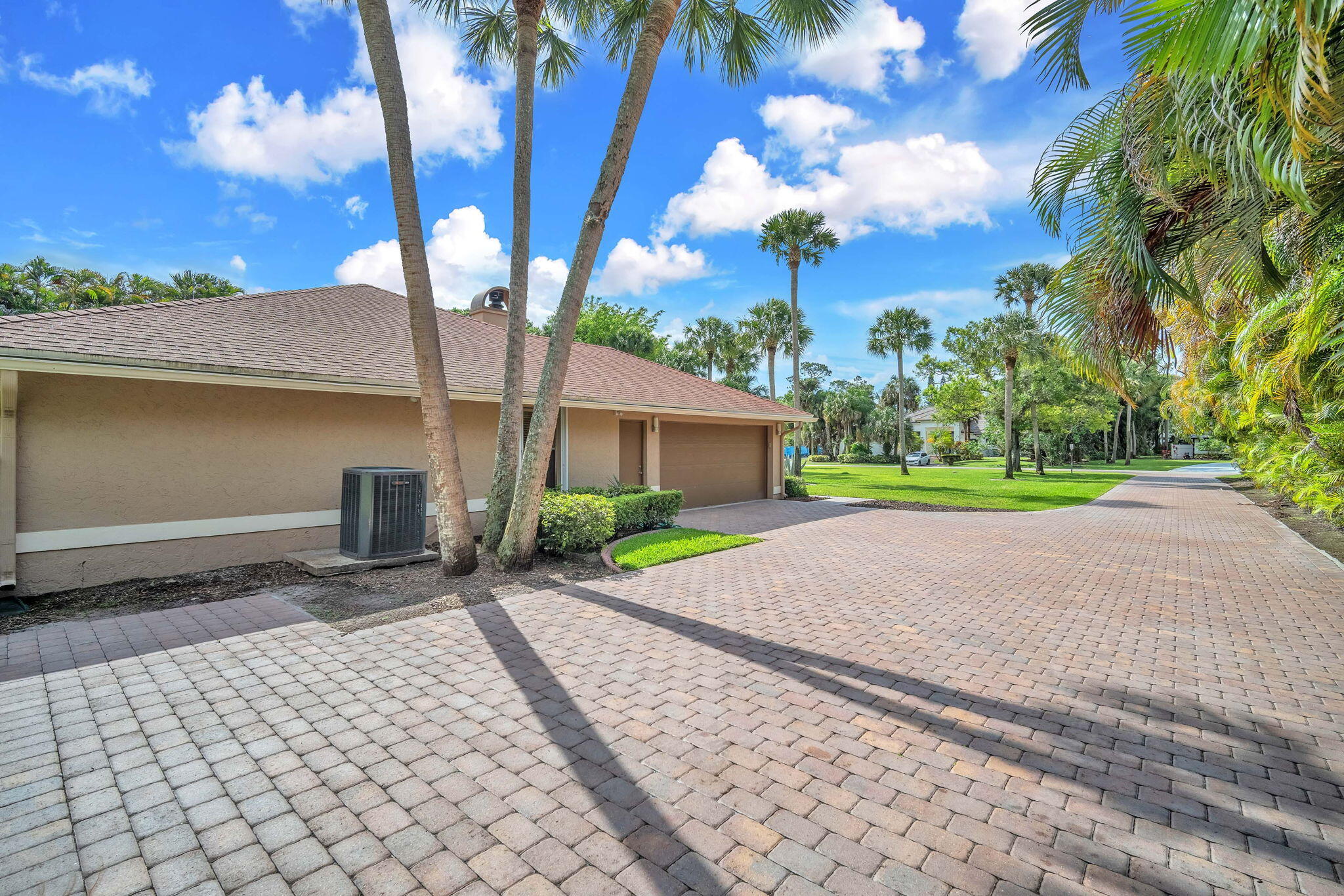 13759 Doubletree Trail
