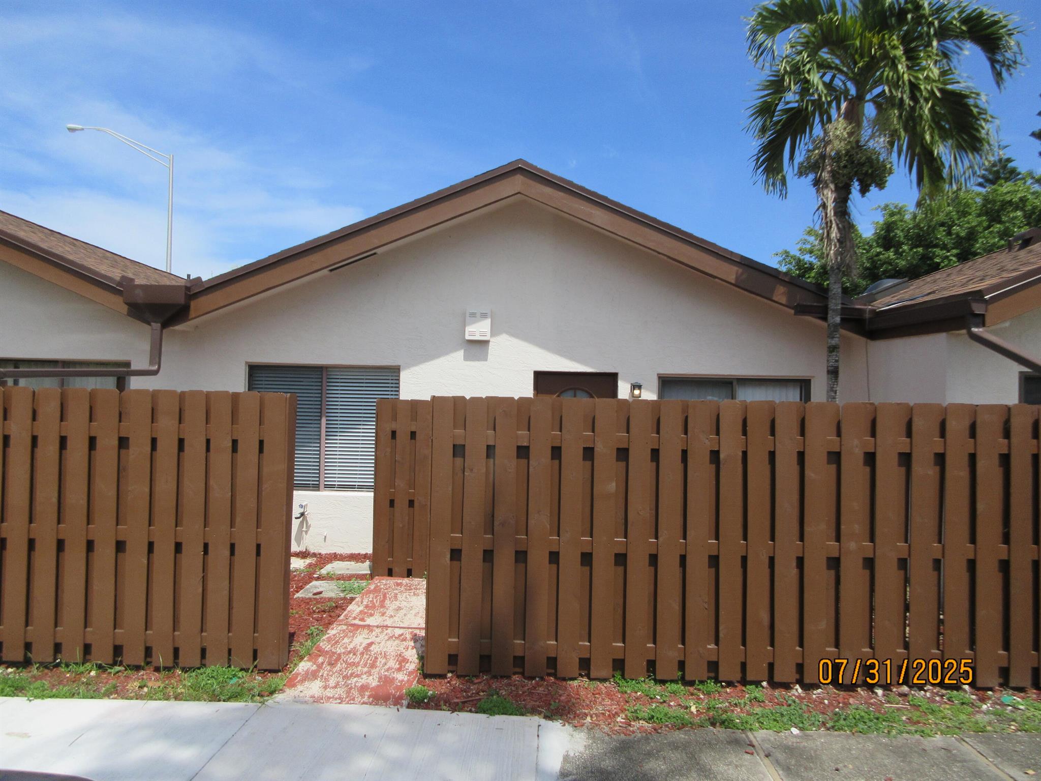 OMEGA VILLAS 3 CONDO - Residential