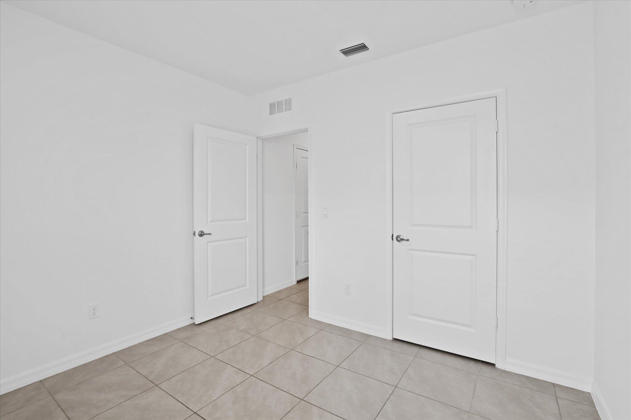 PORT ST LUCIE SECTION 20 - Residential