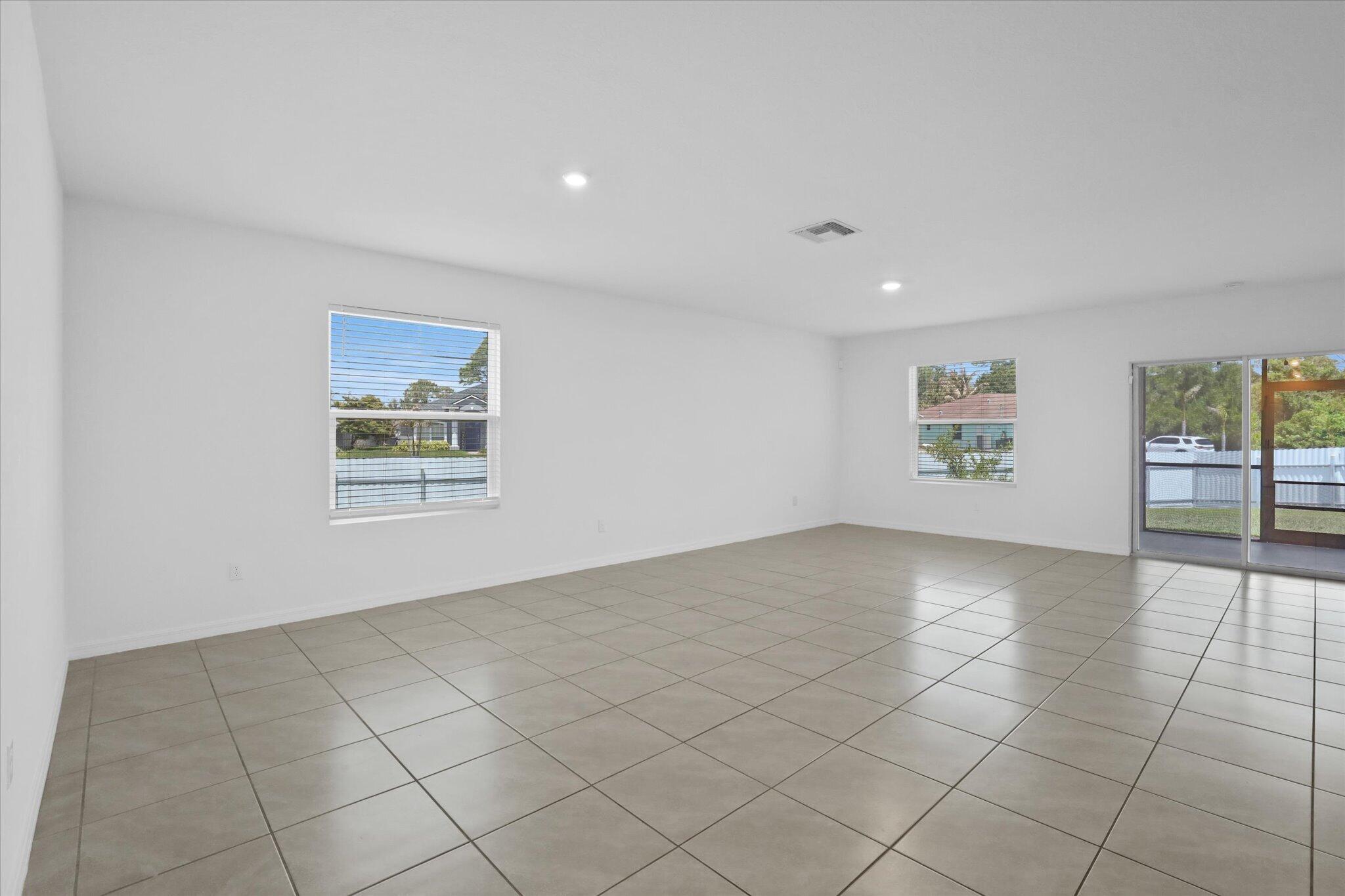 PORT ST LUCIE SECTION 20 - Residential