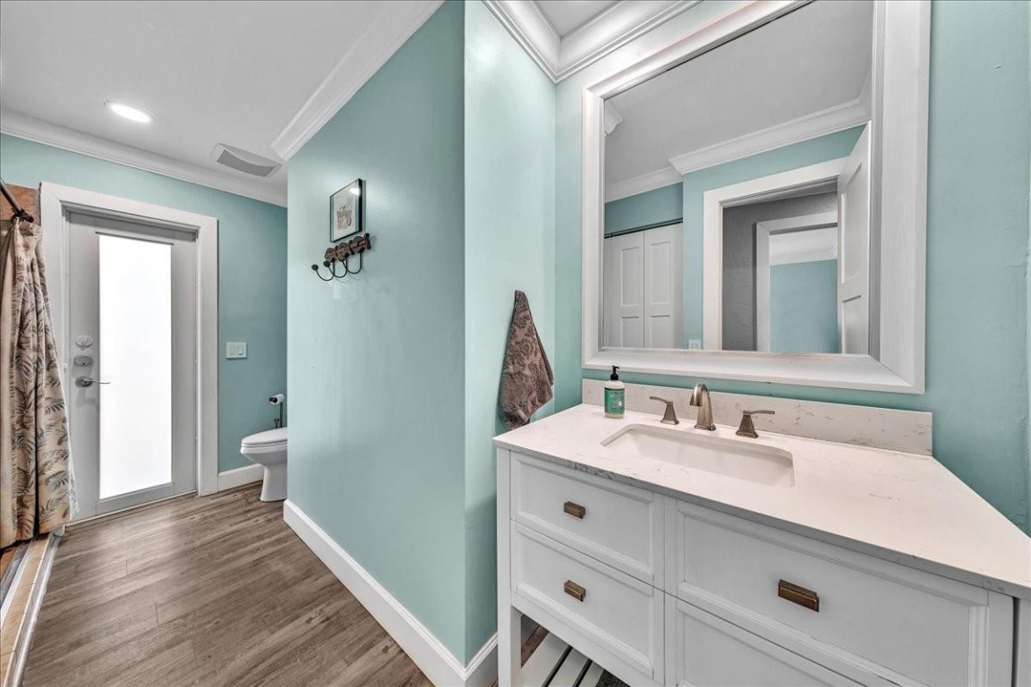 Hiatus Ranchettes 92-36 B - Residential Lease