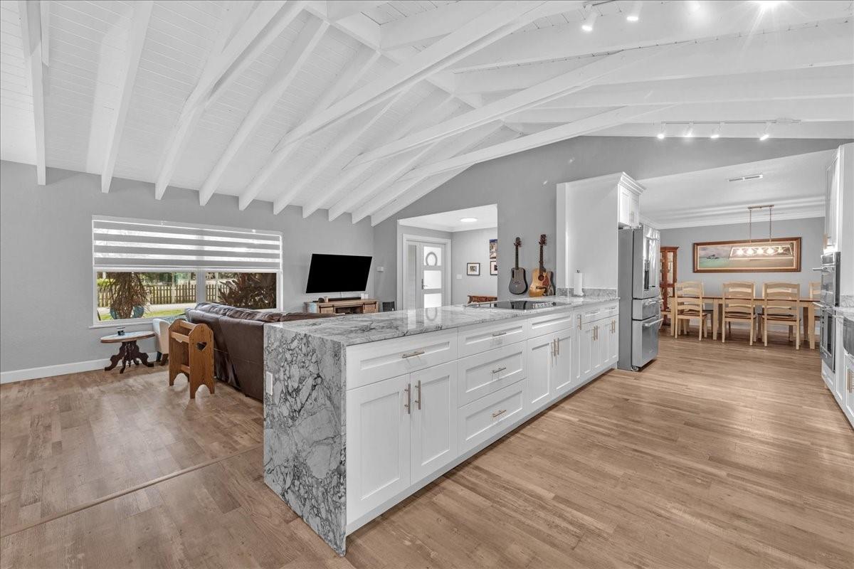 Hiatus Ranchettes 92-36 B - Residential Lease