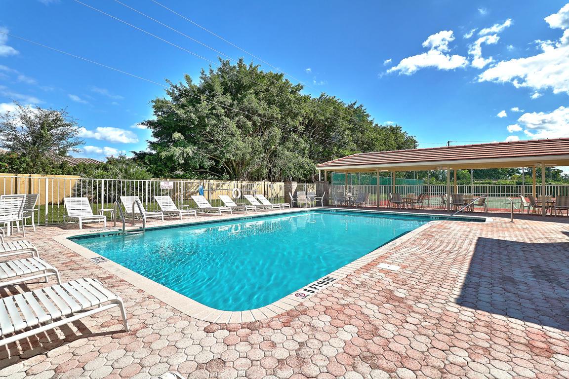 SHERWOOD FOREST - Residential