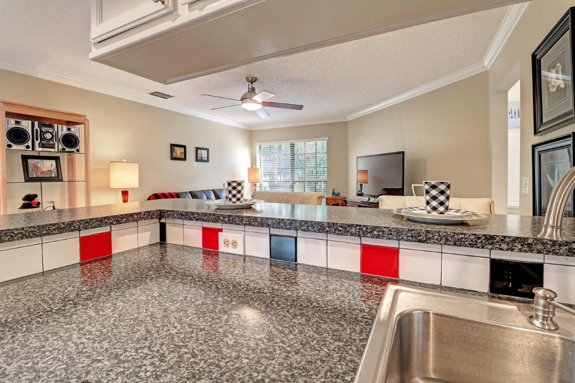 SHERWOOD FOREST - Residential