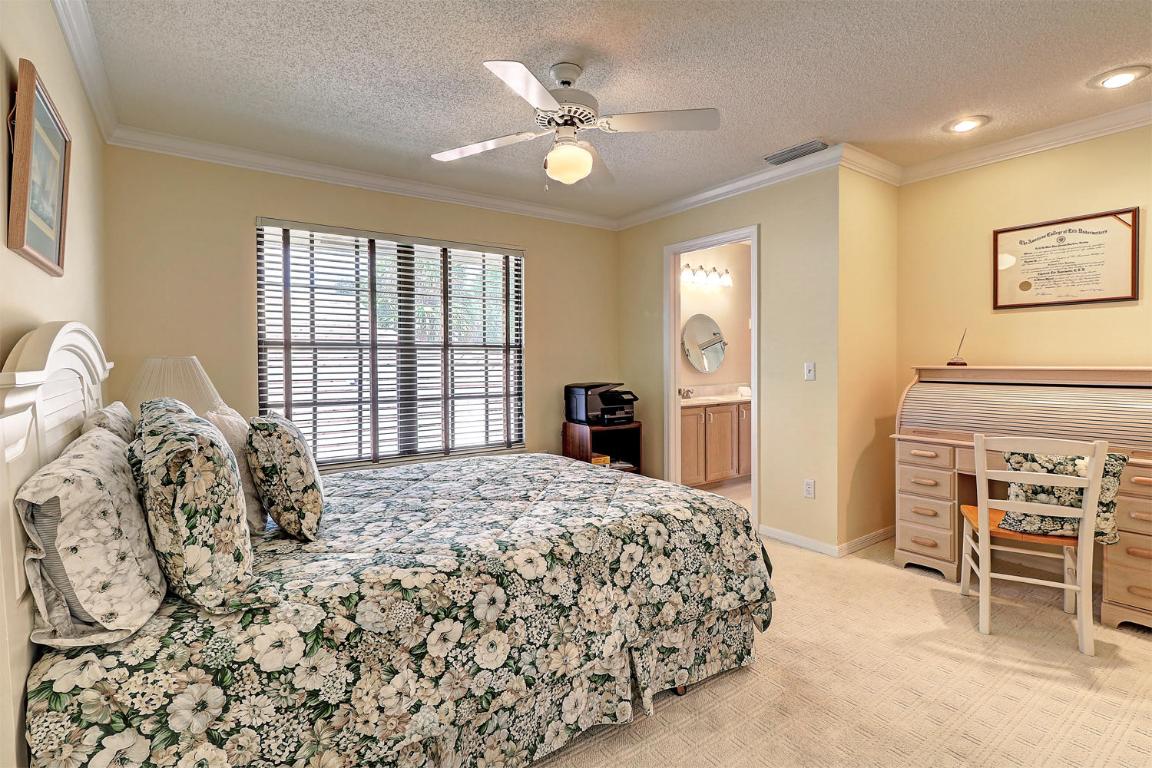 SHERWOOD FOREST - Residential