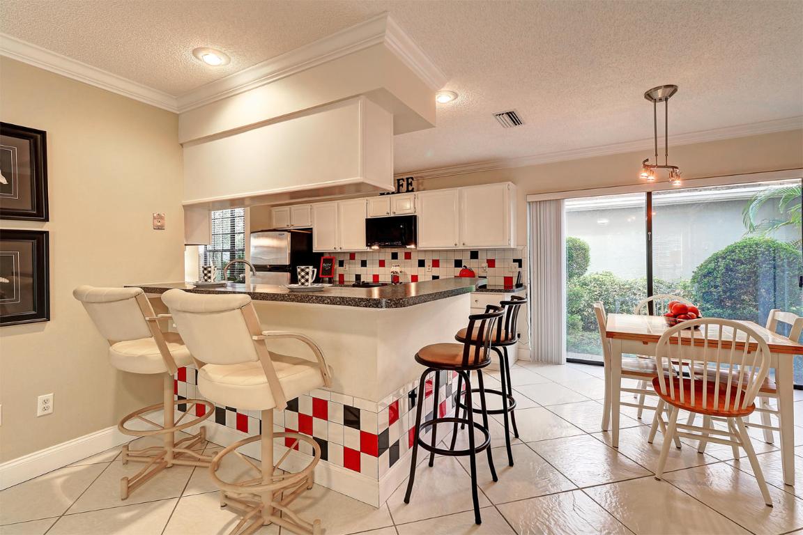 SHERWOOD FOREST - Residential