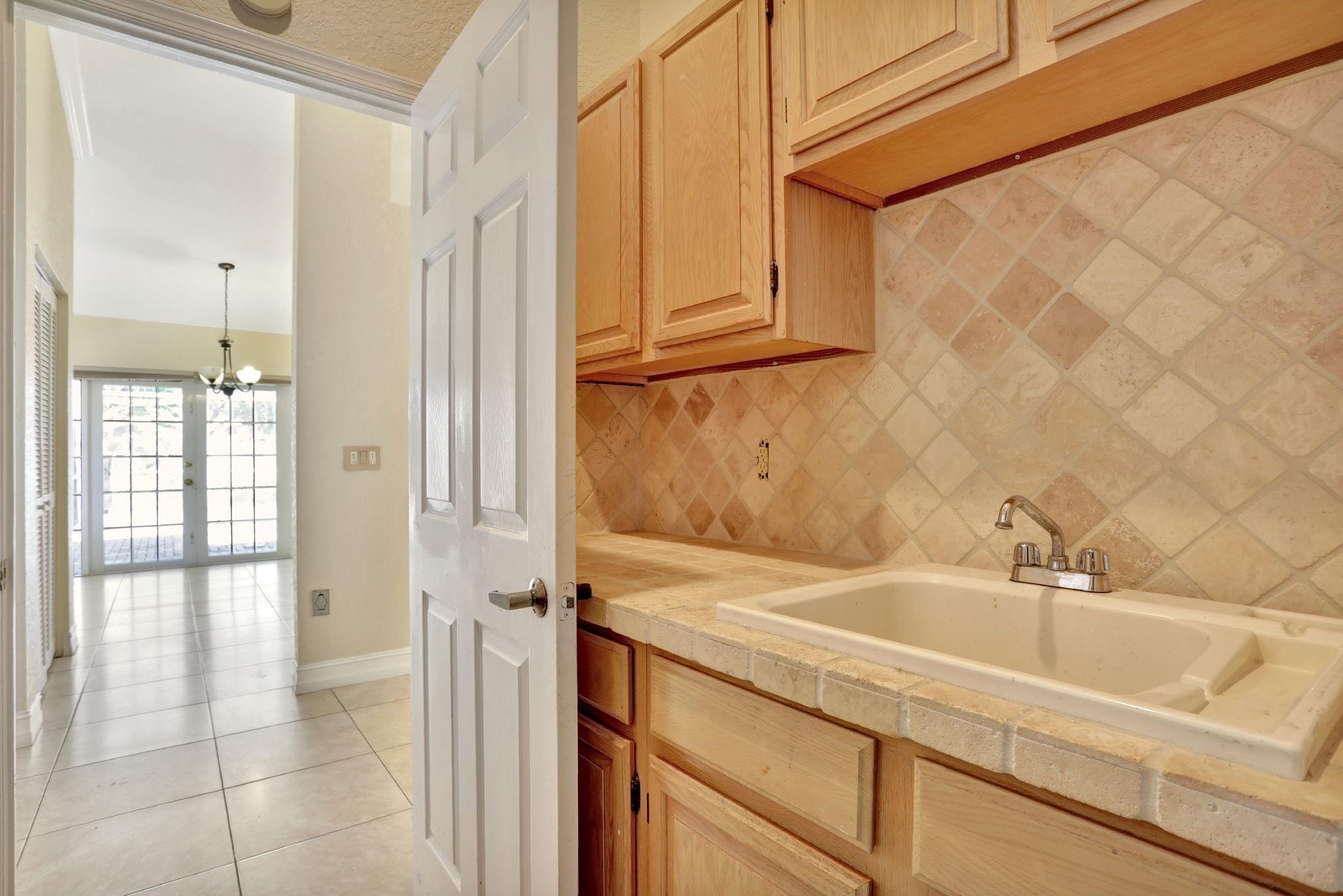 Eagle Point 127-12 B - Residential