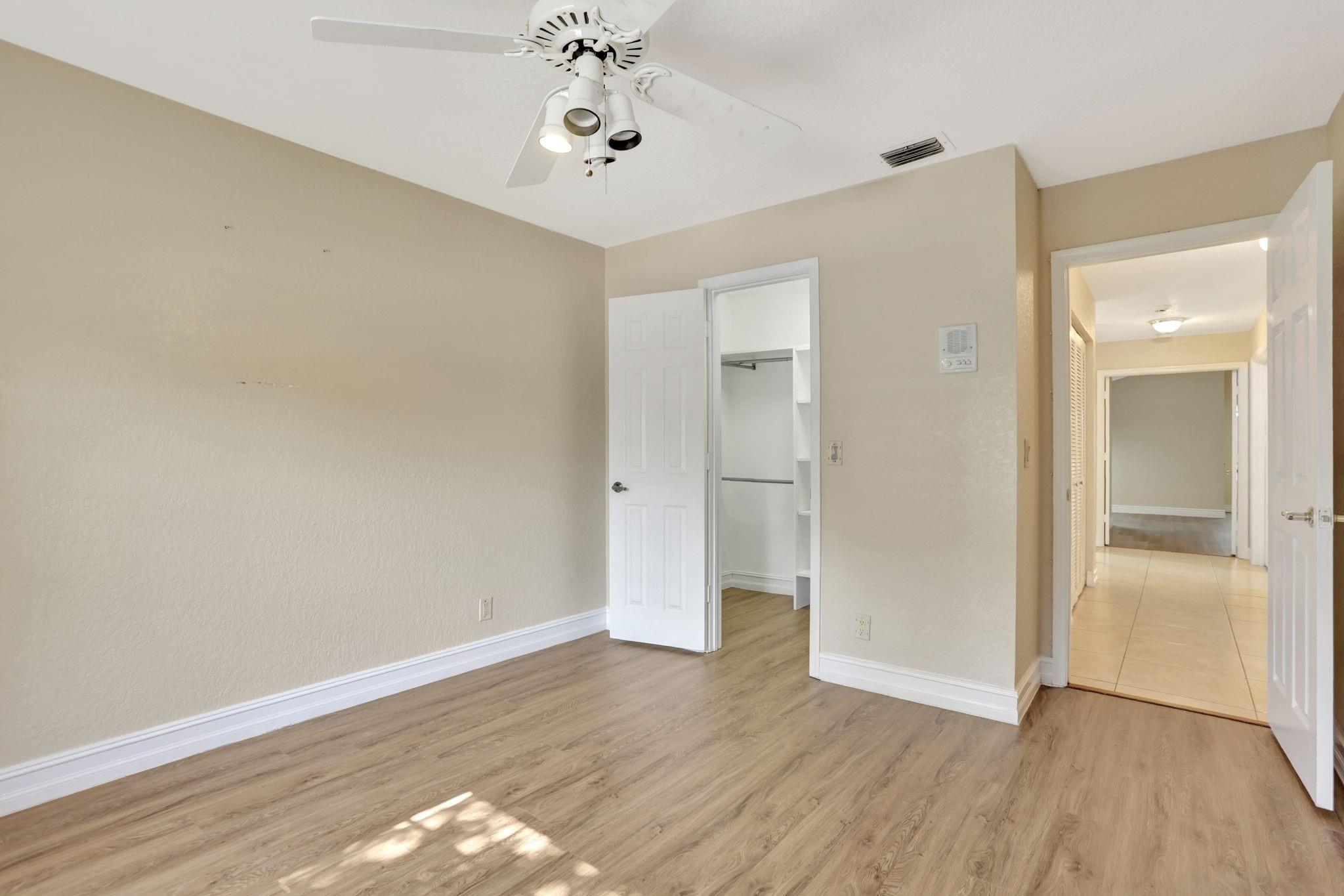 Eagle Point 127-12 B - Residential