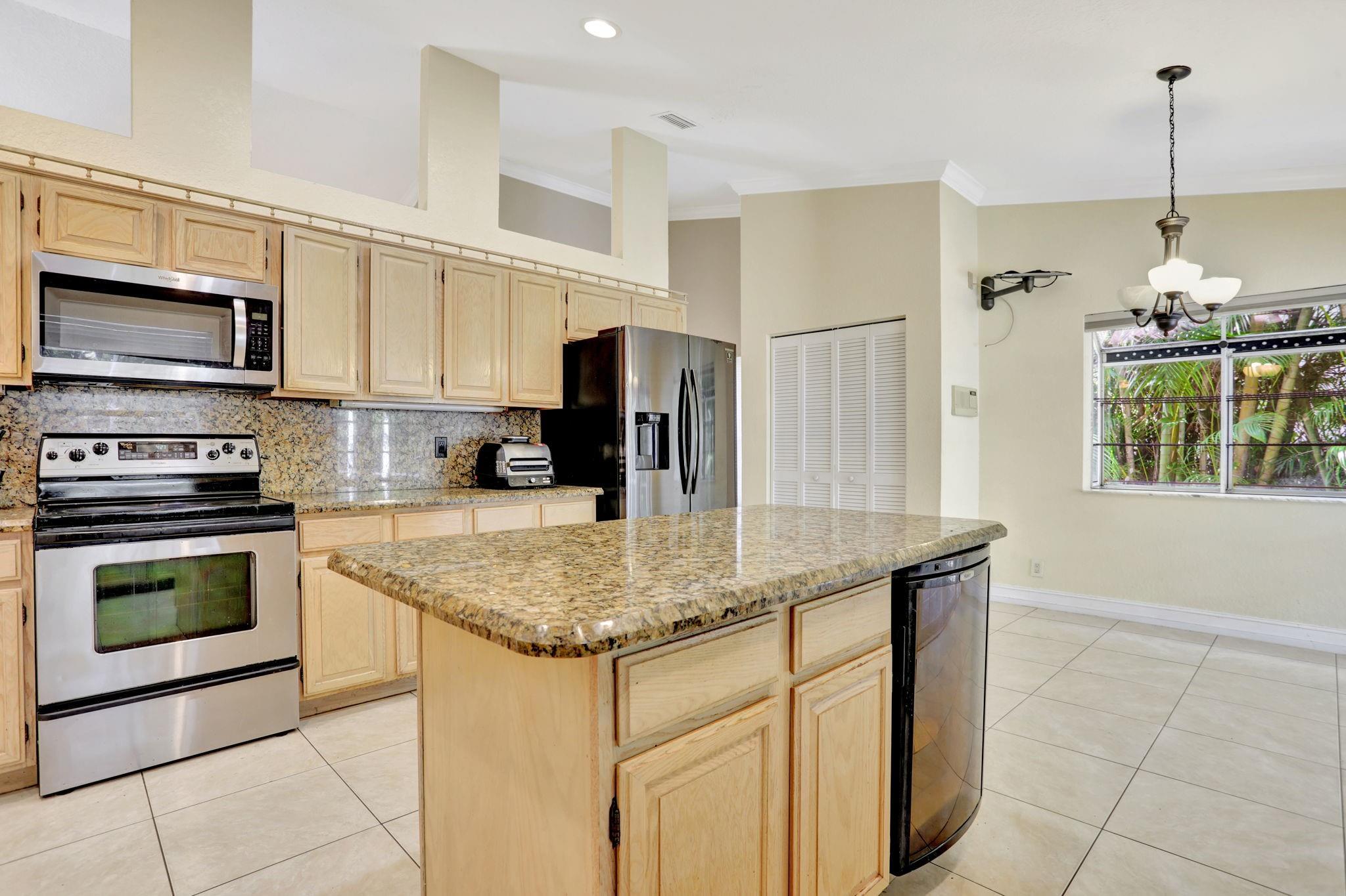 Eagle Point 127-12 B - Residential