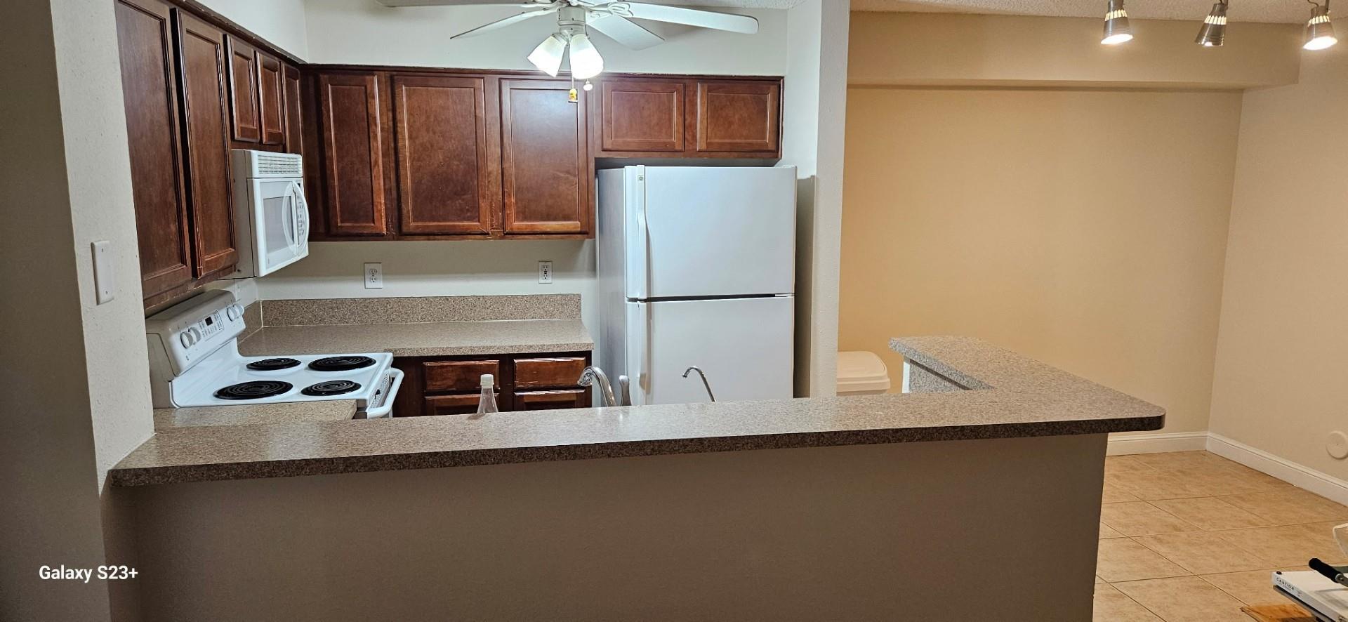 South Palm Place Condo - Residential Lease