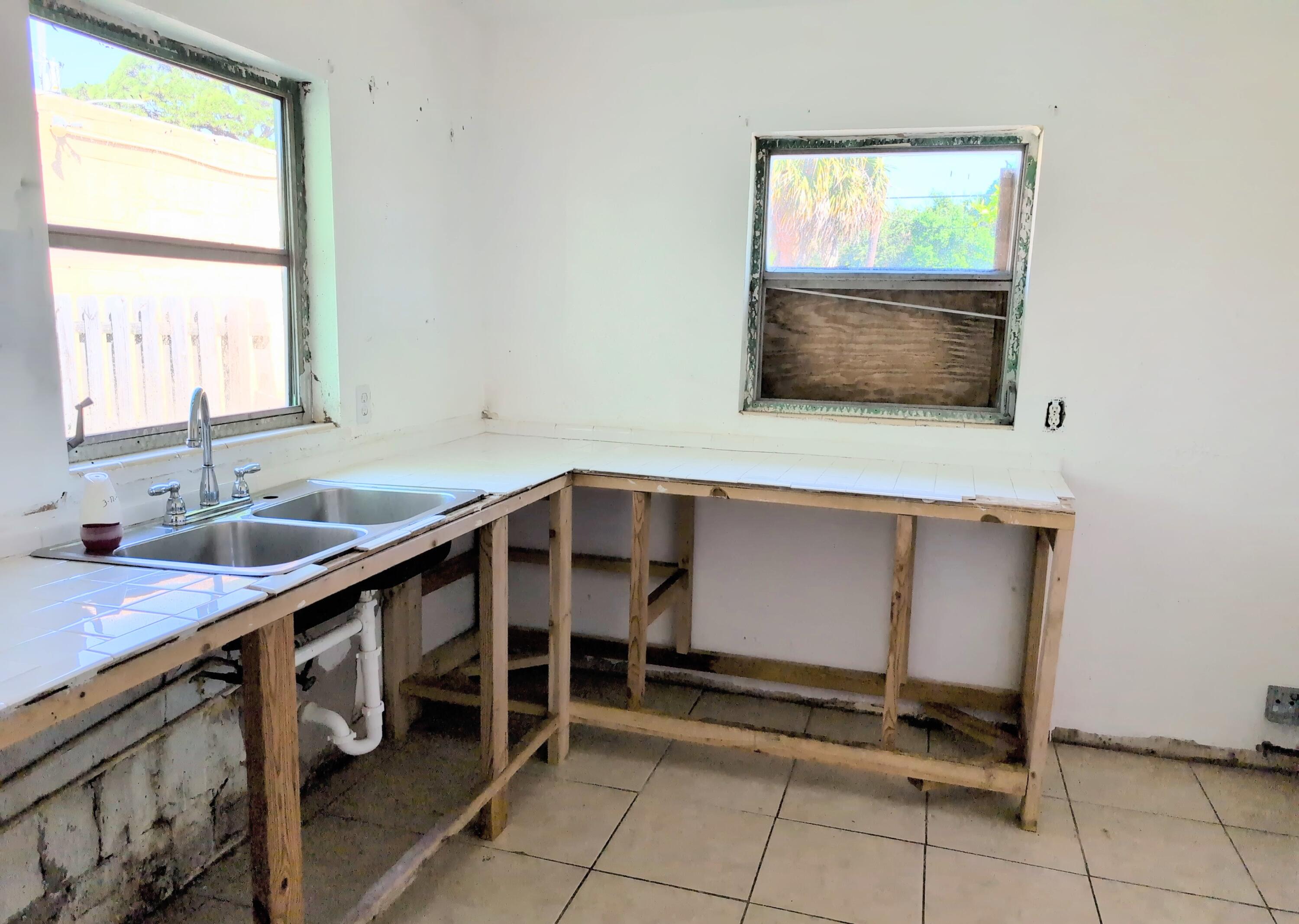 ALAMANDA VISTA SUBDIVISION - Residential