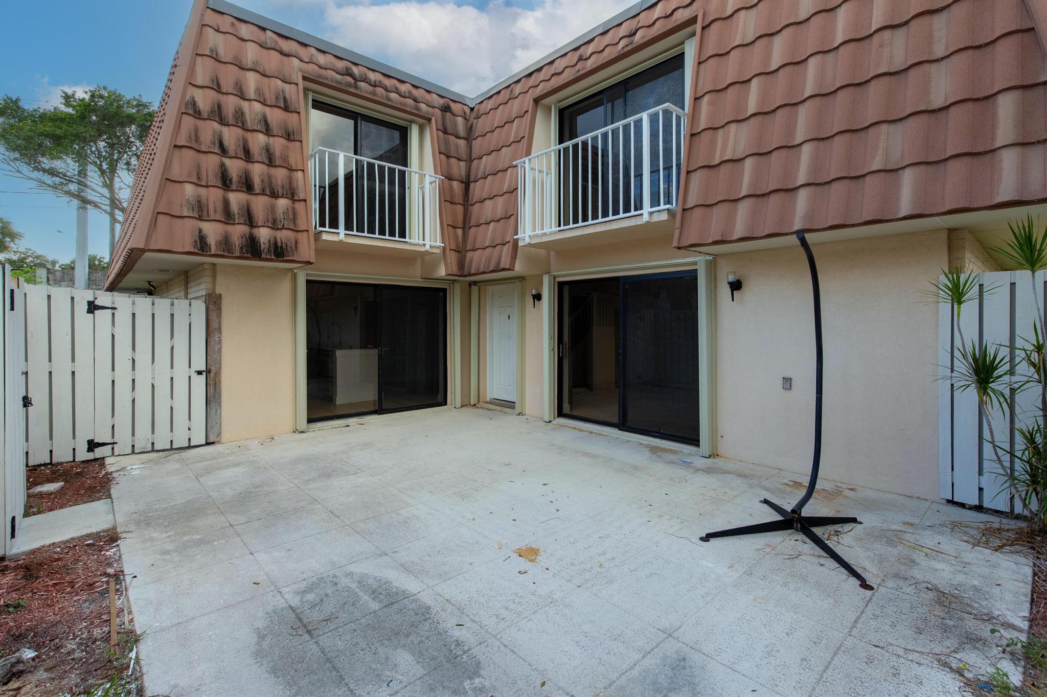 855 Blue Ridge Circle 855
