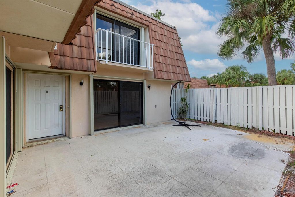 Photo of 855 Blue Ridge Circle #855, West Palm Beach, FL 33409 (MLS # R11133461)