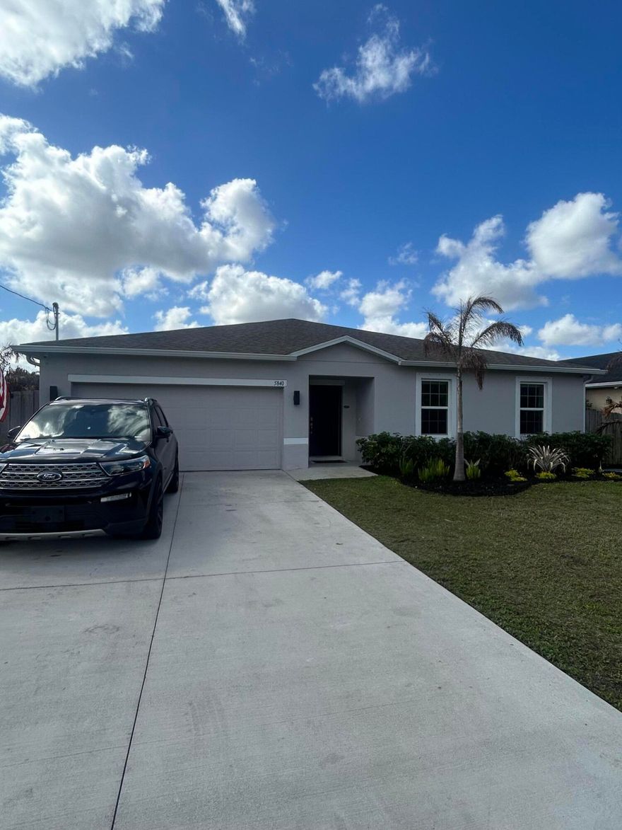 Move-in ready and thoughtfully designed, this newer construction home features modern finishes, comfortable living spaces, and a great flow for everyday living. Enjoy a large lot and a convenient Port St. Lucie location just minutes from shopping, dining, and major roadways.