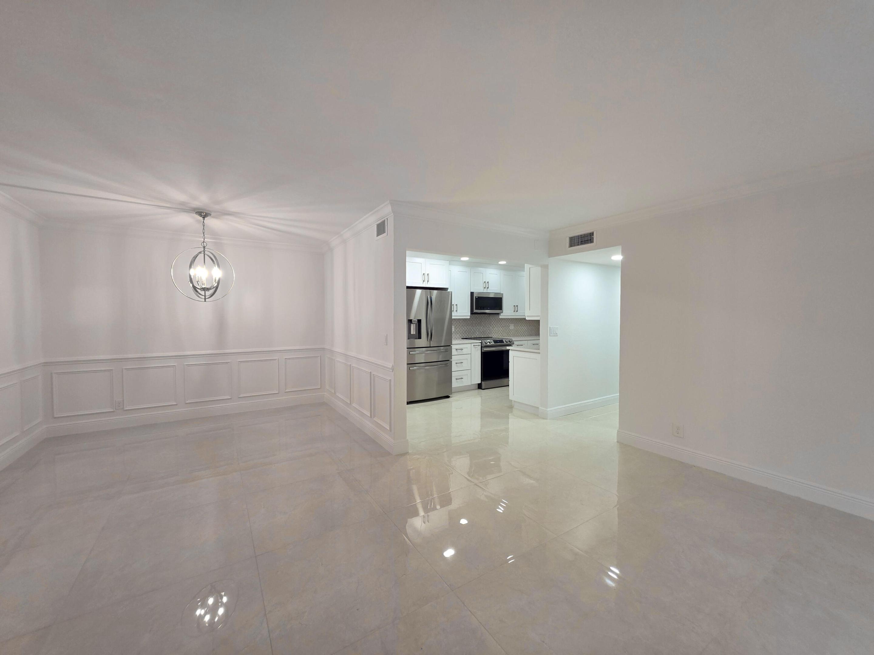 PALM CLUB WEST VILLAGE 1 CONDO - Residential