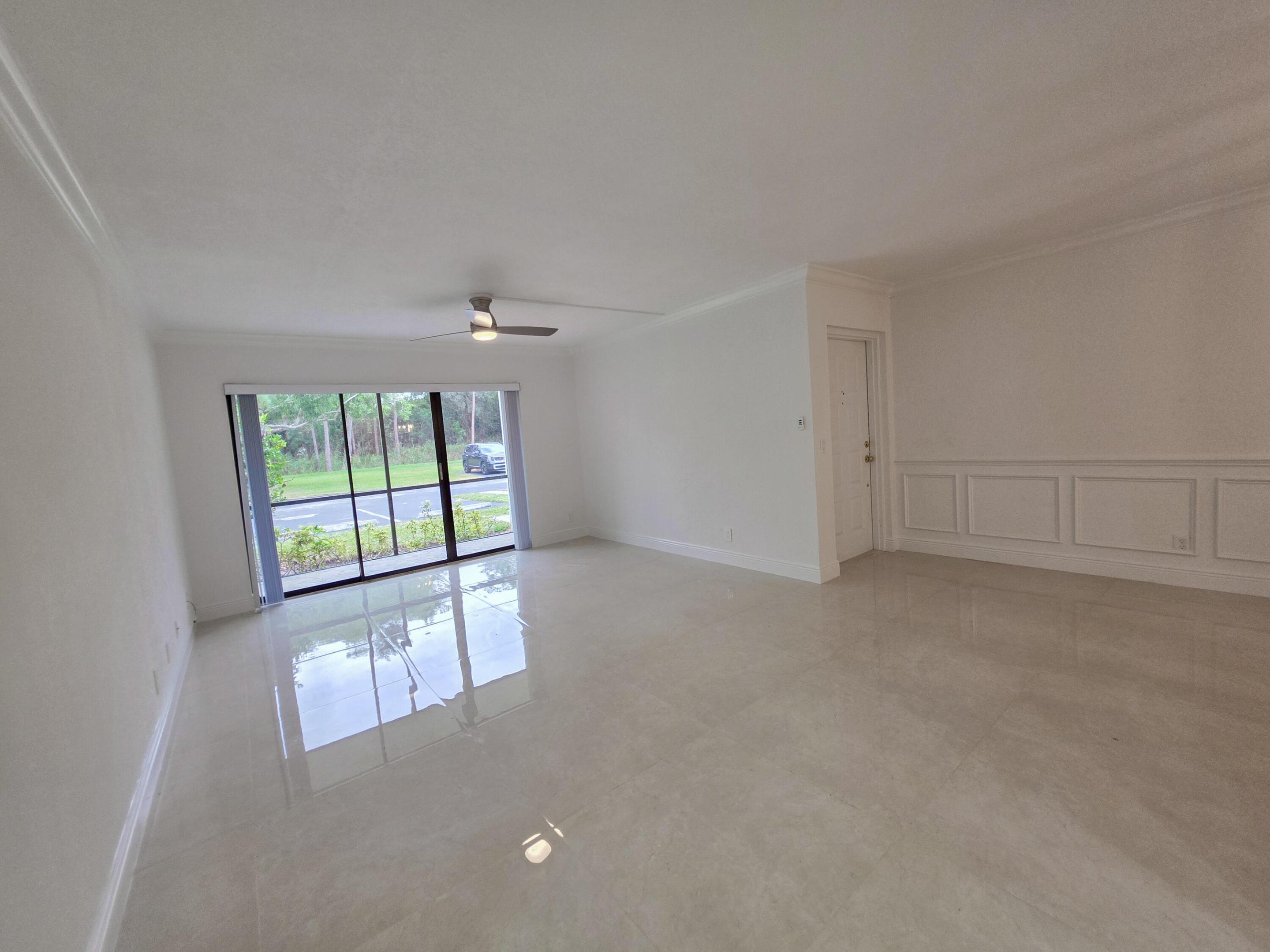 PALM CLUB WEST VILLAGE 1 CONDO - Residential